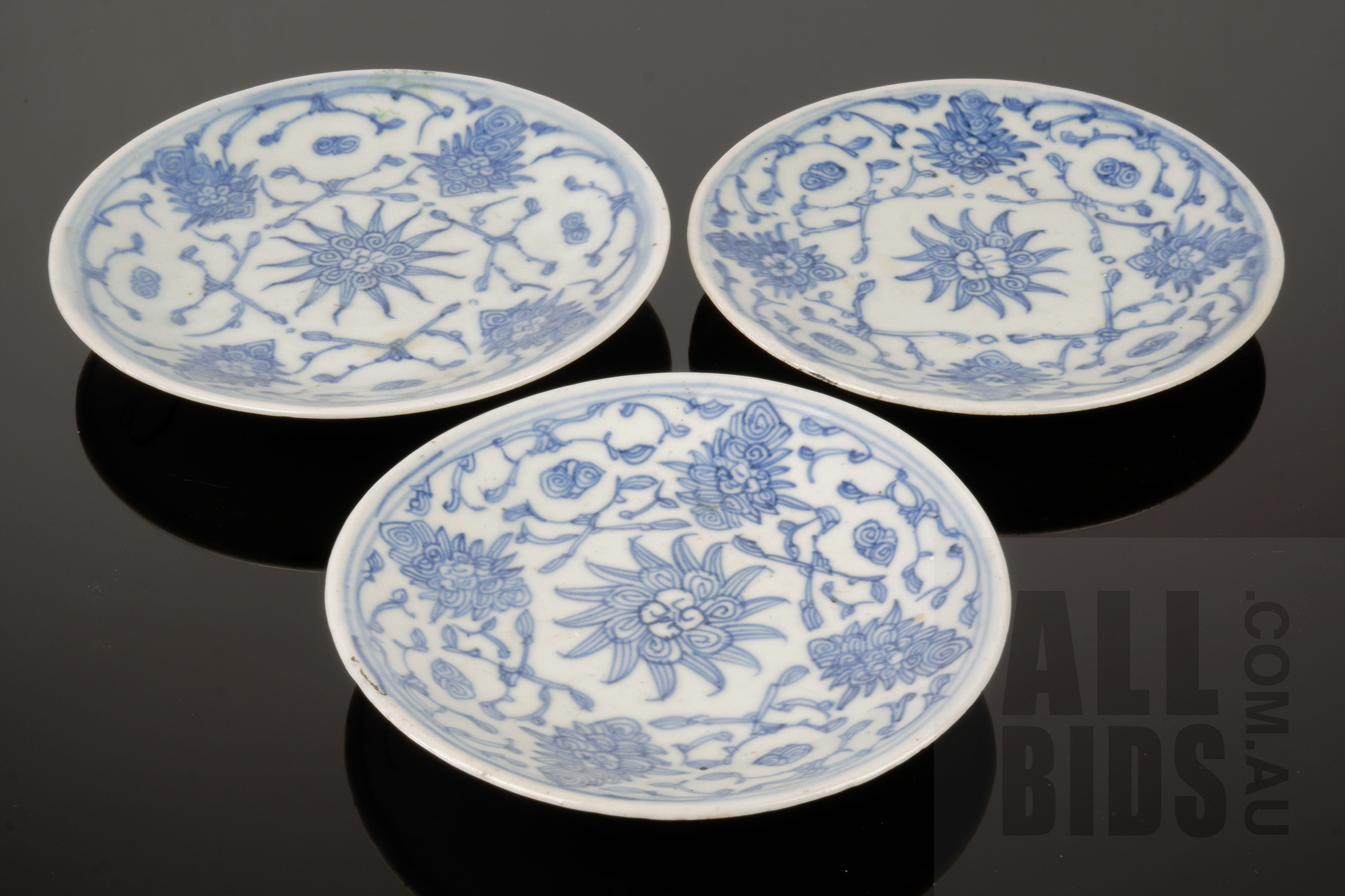 'Three Chinese Qing Blue and White Dishes, Seal Marks (Minyao), 19th Century'