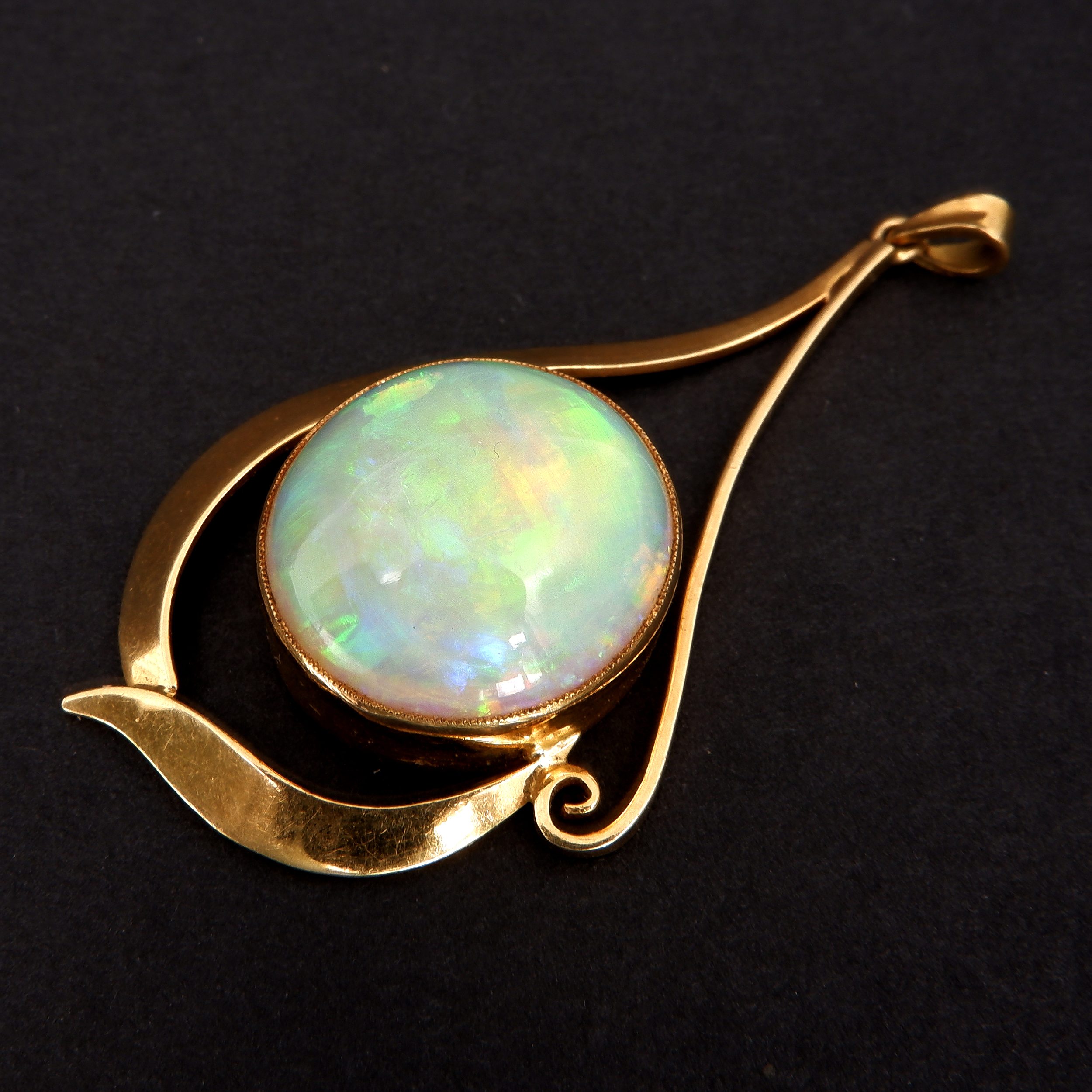 '18ct Yellow Gold Pendant With Sold Cabochon of Opal with Green, Blue and Orange Flash, 8.0ct'