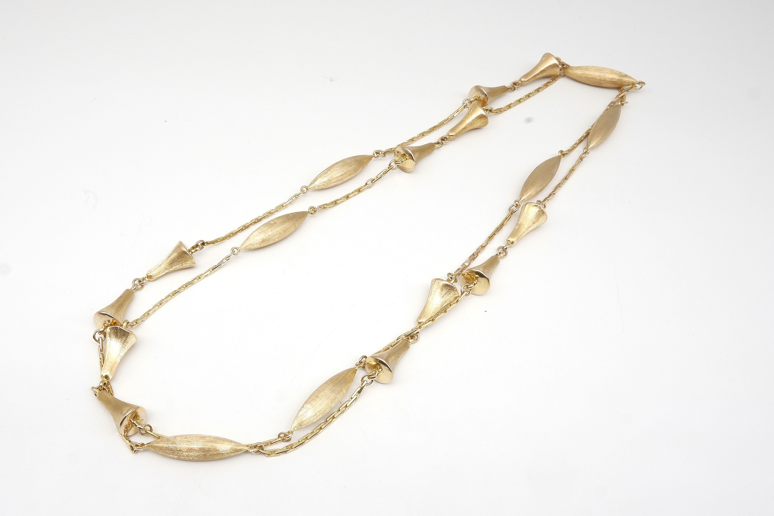 '14ct Yellow Gold Chain with Inserted Link Alternating with Bell and Marquise Shaped Hollow Links, 30.9g'