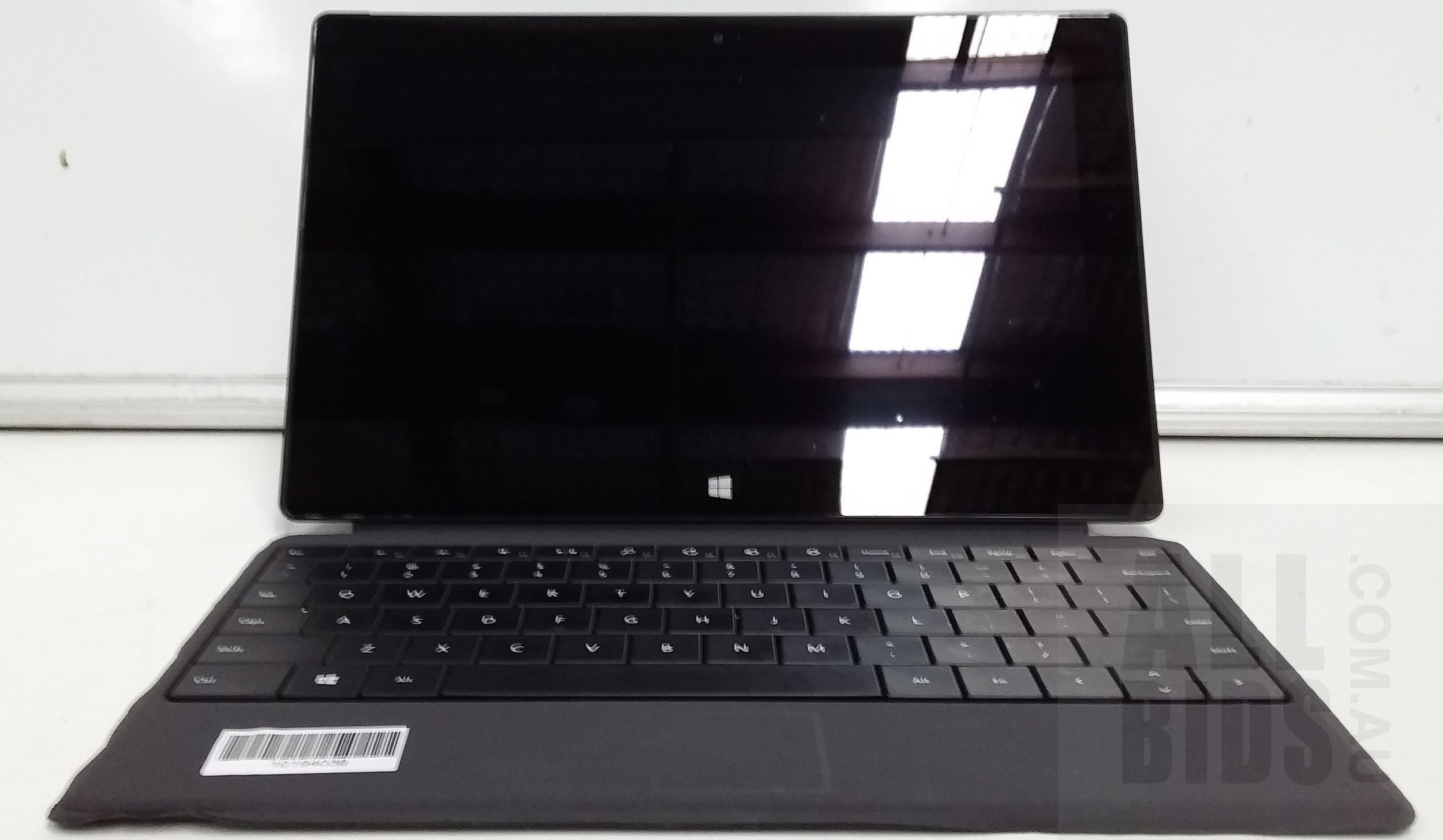 Microsoft Surface (1601) Pro 2 - Lot 1233766 | ALLBIDS