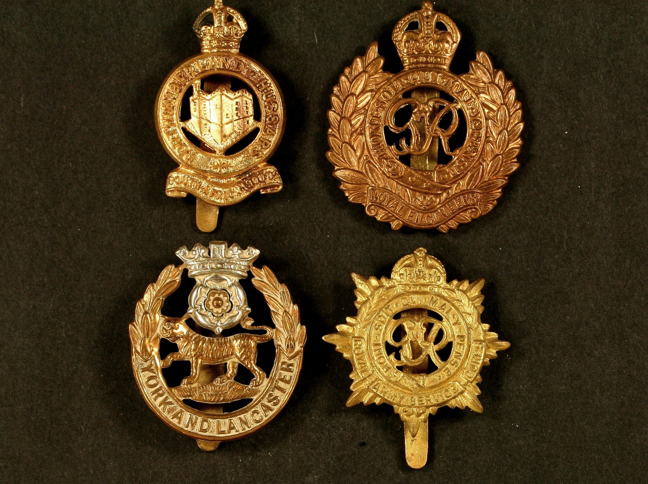 4x British Regiment Cap Badges - Lot 1216060 | ALLBIDS