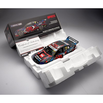 Biante Model Cars 1:18 Diecast Holden VF Commodore V8 Supercar - Dale Wood/Chris Pither Bathurst 2014