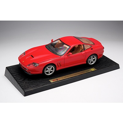 Maisto 1:18 Diecast Ferrari Maranello 550 V12 1996-2002 on Display Stand (No Box)