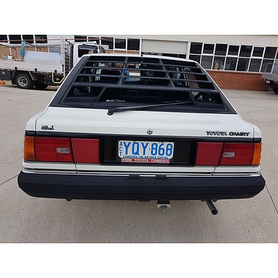 8/1986 Toyota Camry GLi SV11 5d Hatchback White 2.0L