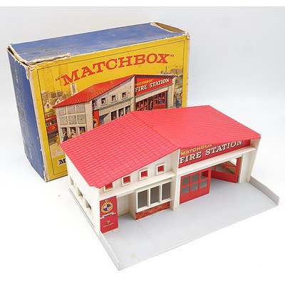 Moko 'Matchbox' Fire Station in Original Box (MF-1)