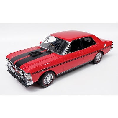 Icon Models, 1970 Ford Falcon GT Phase II GTHO, Vermillion Fire, Large 1:8 Scale Diecast Model