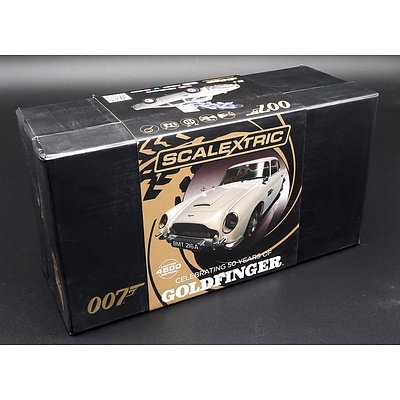 Scalextric, Aston Martin BD5, James Bond Goldfinger, 838/4500, 1:32 Scale Model