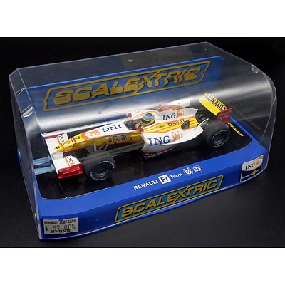 Scalextric, 2009 Renault F1 Alonso No 7, 1:32 Scale Model