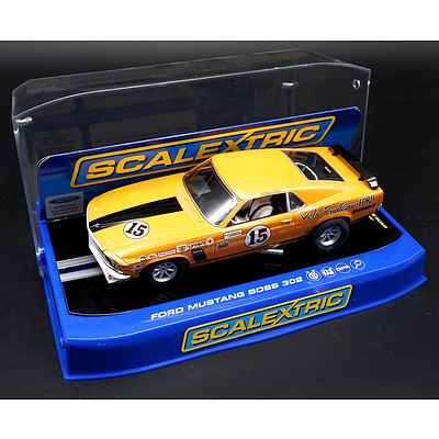 Scalextric, Ford Mustang Boss 302 Jones No 15, 1:32 Scale Model