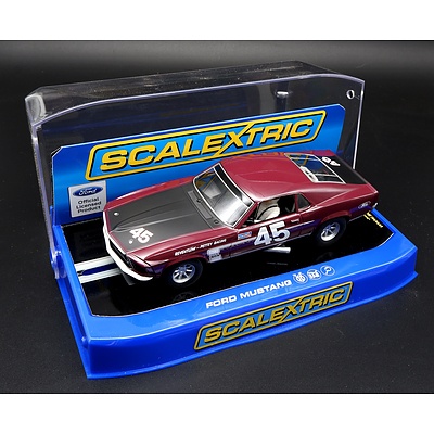 Scalextric, Ford Mustang Petty Racing, 1:32 Scale Model