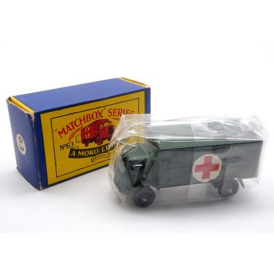 Moko Lesney Matchbox Series No 63 - Ford Army Ambulance