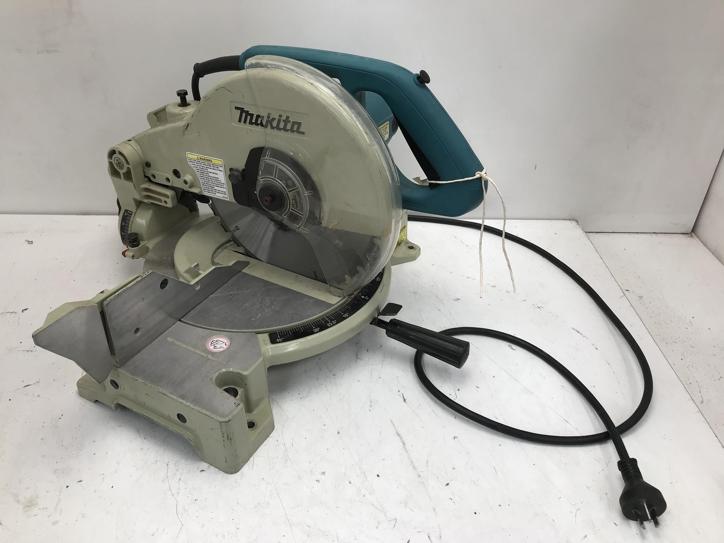 Makita 260mm Compact Mitre Saw - Lot 1173010 | ALLBIDS