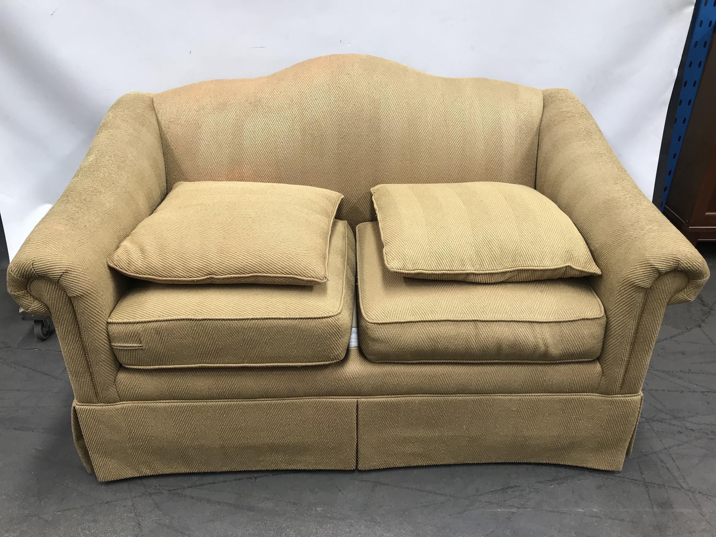 Drexel Heritage Two Seater Sofa - Lot 1186662 | ALLBIDS