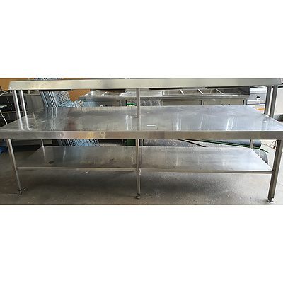 Kitchen Prep Bench With Overhead Heat Lamps