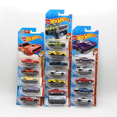Seventeen Boxed Hot Wheels Muscle Mania Model Cars, Including 15 Dodge Challenger Sat, 70 Plymouth AAR Cuba