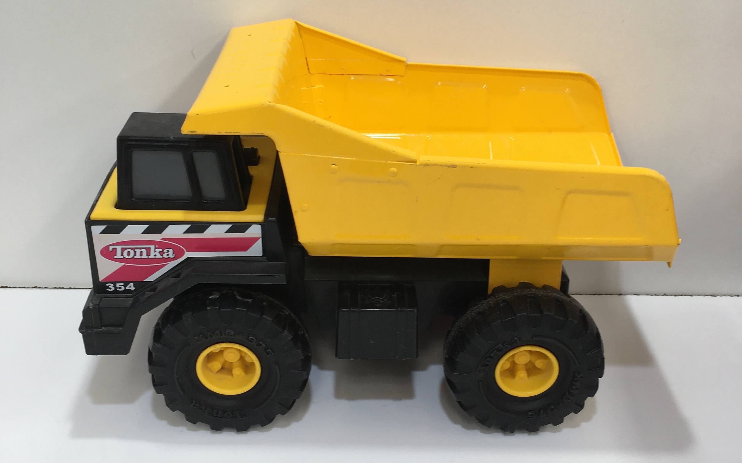 Collection of Retro Tonka Trucks - Lot 1218261 | ALLBIDS