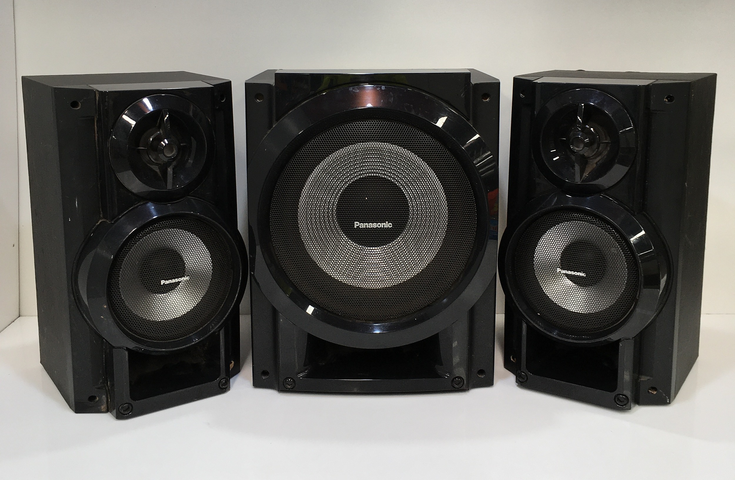 Panasonic Speakers and Subwoofer - Lot 1209699 | ALLBIDS