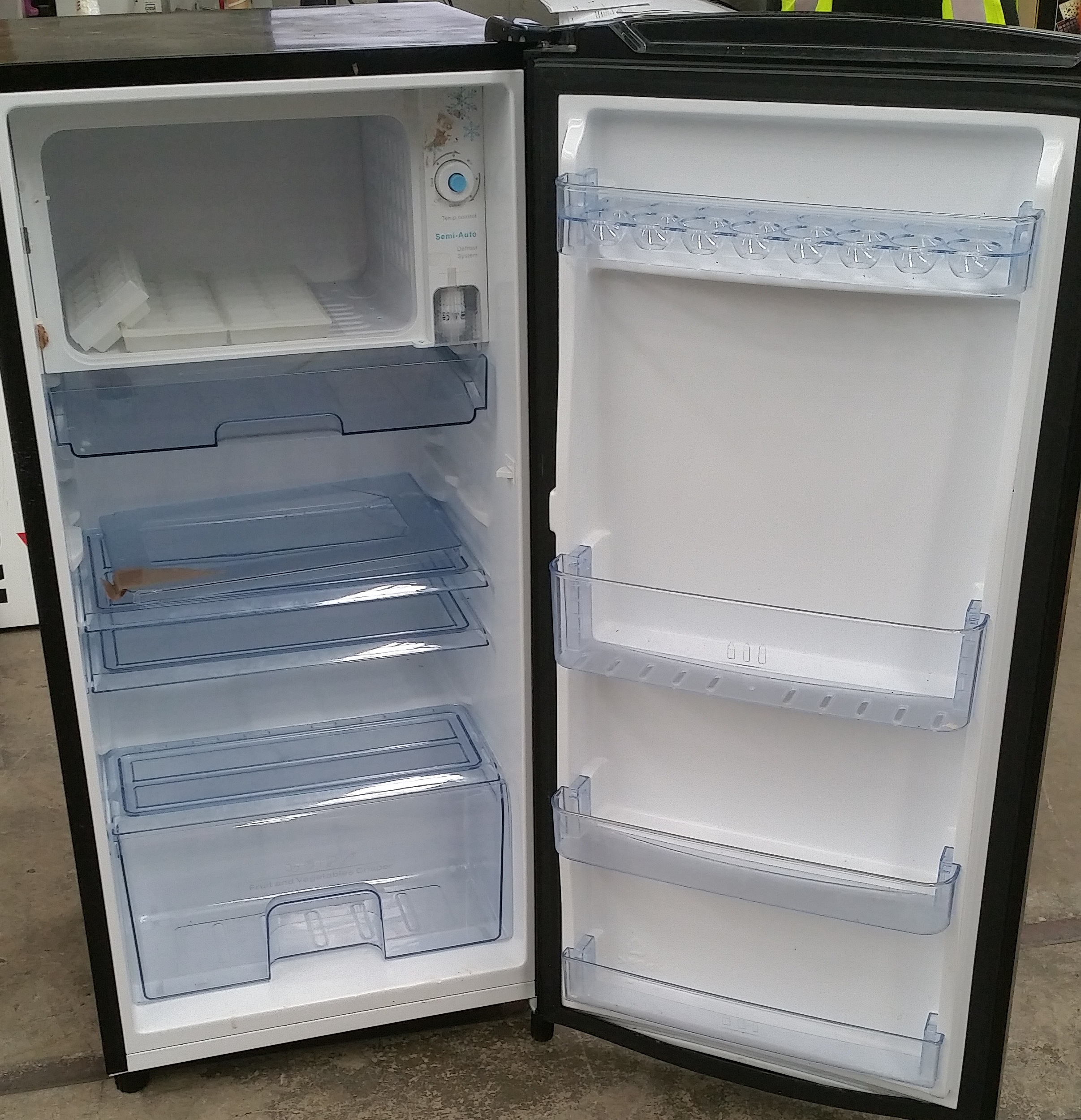 hisense 157 litre fridge