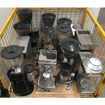 Coffee Machines And Coffee Grinders For Parts Or Repair Only - Lot Of Thirteen