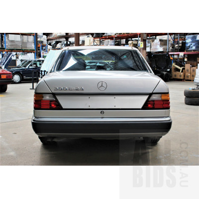 5/1991 Mercedes-Benz 300 E 24V W124 4d Sedan Zircon Silver 3.0L