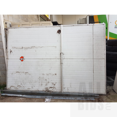 Insulated Coolroom Panels and Sliding Doors  - Lot of 18