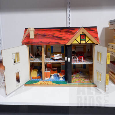 Vintage German Style Dolls House - Lot 1240248 | ALLBIDS