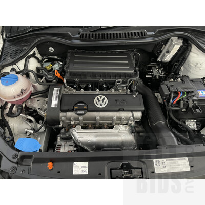 7/2012 Volkswagen Polo Trendline 6R MY13 5d Hatchback White 1.4L