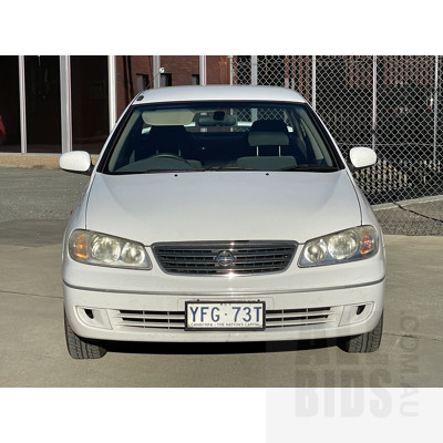 5/2004 Nissan Pulsar Q N16 MY04 4d Sedan White 1.8L