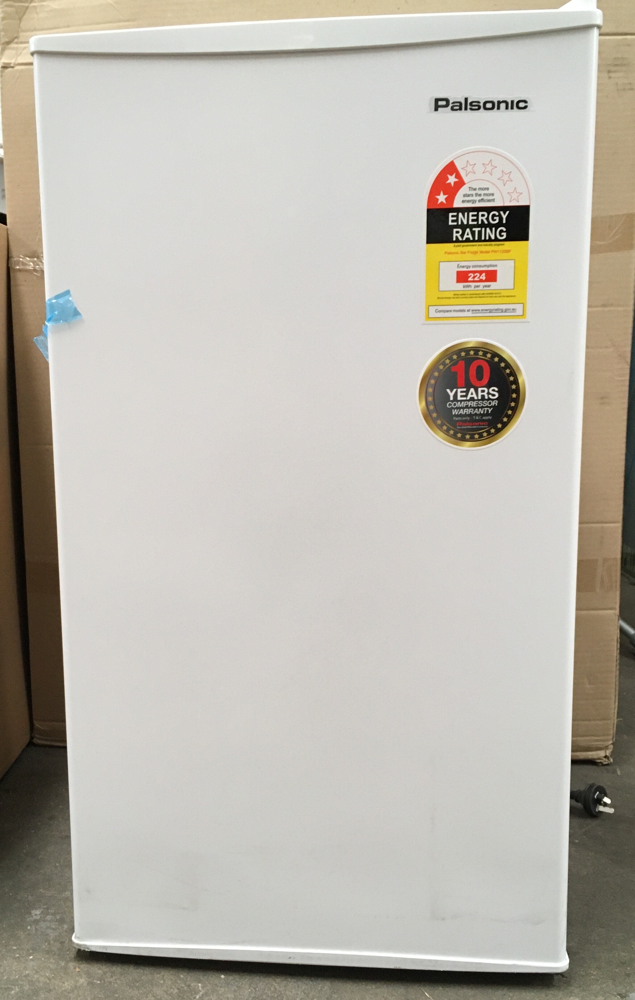 palsonic pw95sbf 93l bar fridge