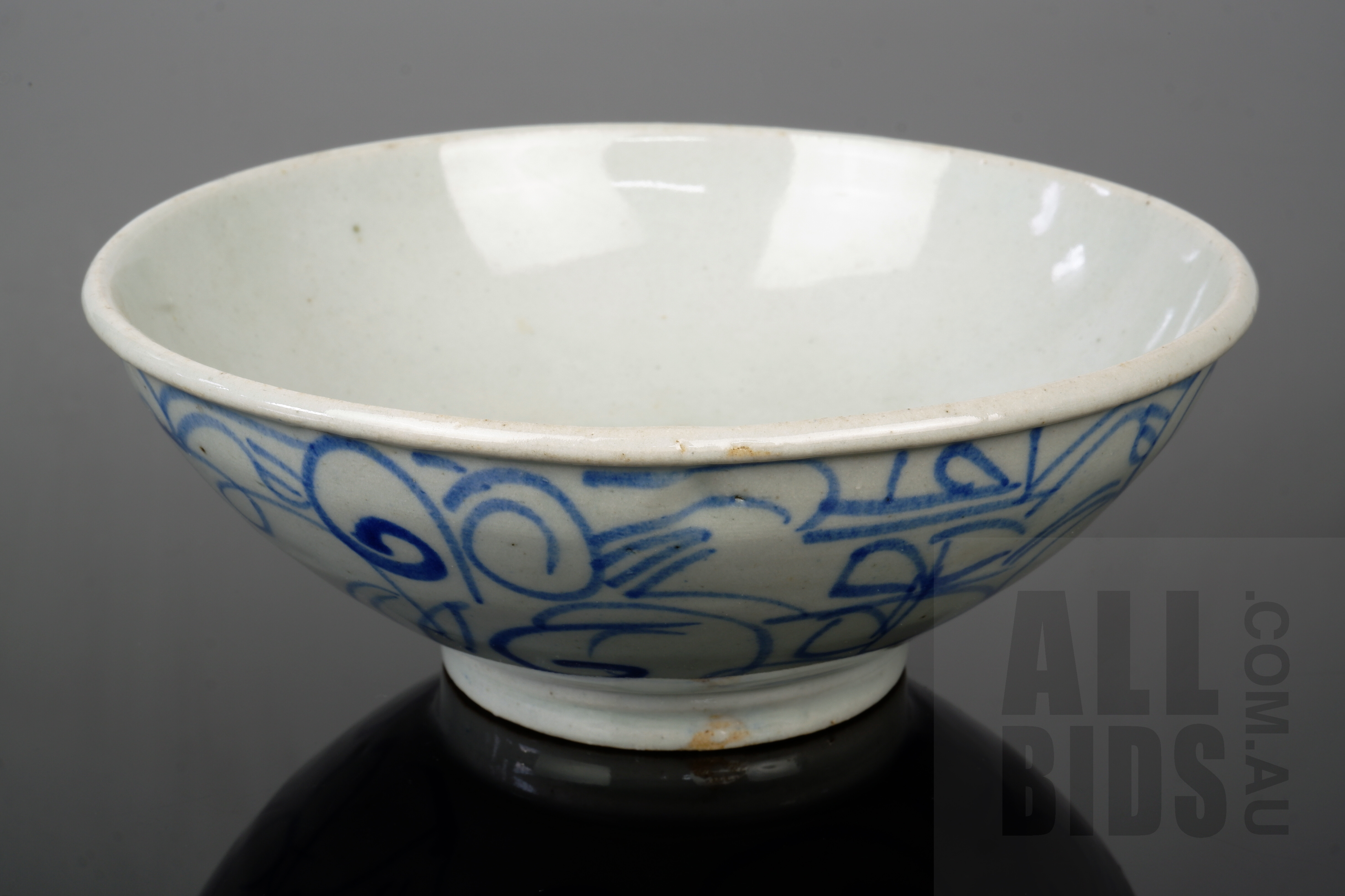 'Chinese Fujian Ware Blue and White Shallow Bowl, Early 19th Century'