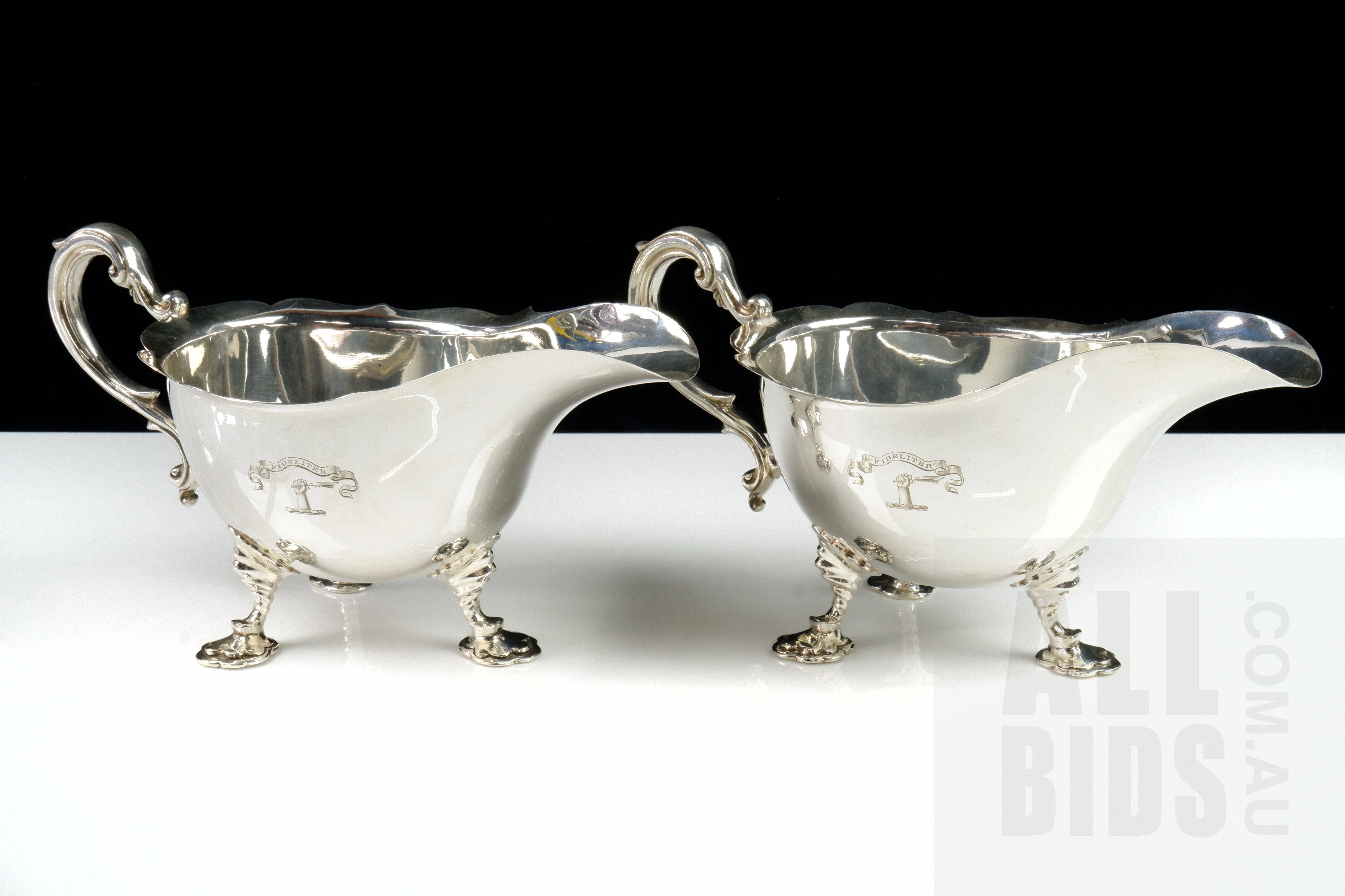 'Pair of Good Edwardian Sterling Silver Gravy Boats with Engraved Armorial Crest, J & J Maxfield, Sheffield, 1906, 891g'