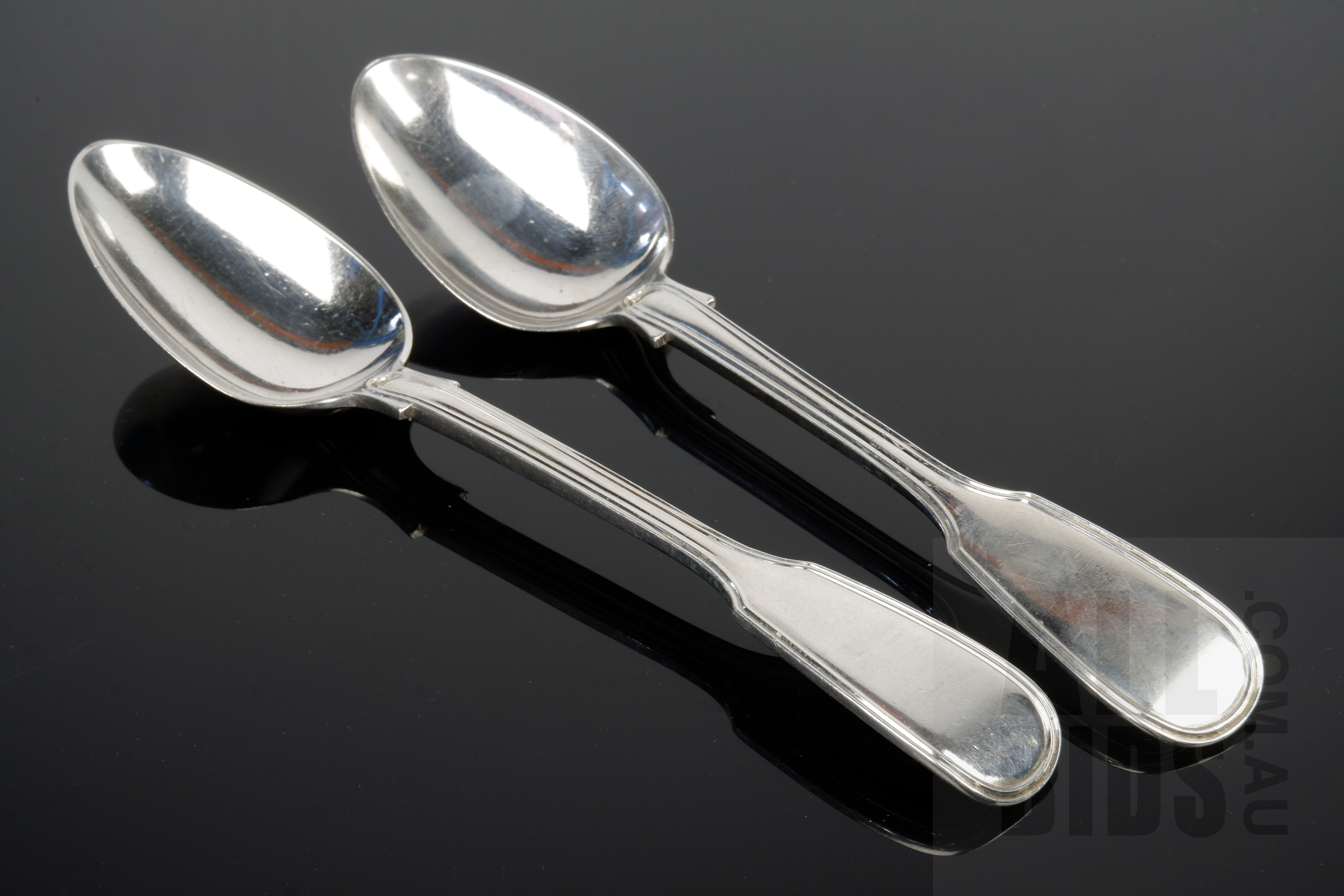 'Pair of Victorian Fiddle and Thread Spoons, London, Chawner & Co, 1855, 125g'