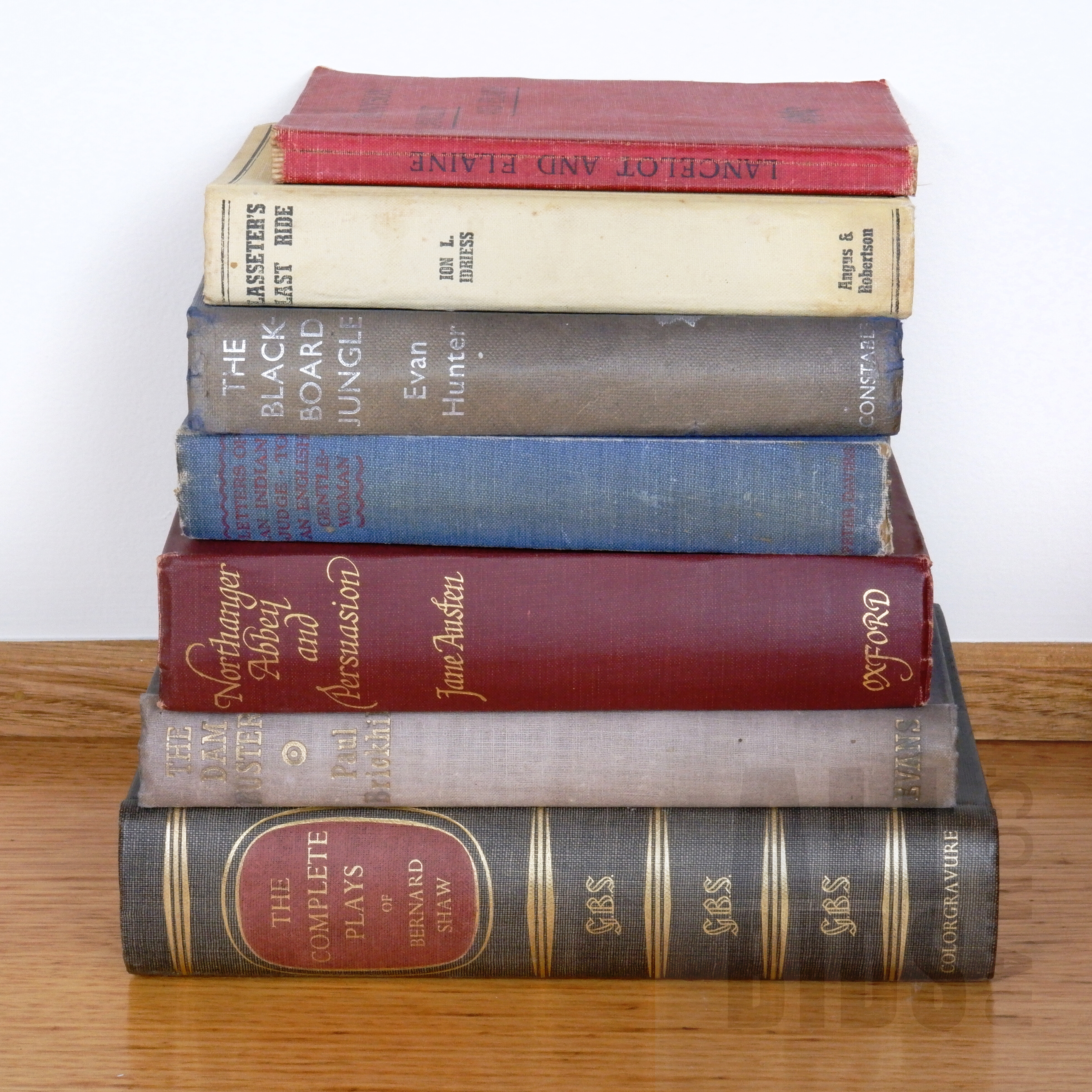 'Collection of Antique and Vintage Books, Including Ion Idriess Lasseters Ride 1942 and More'