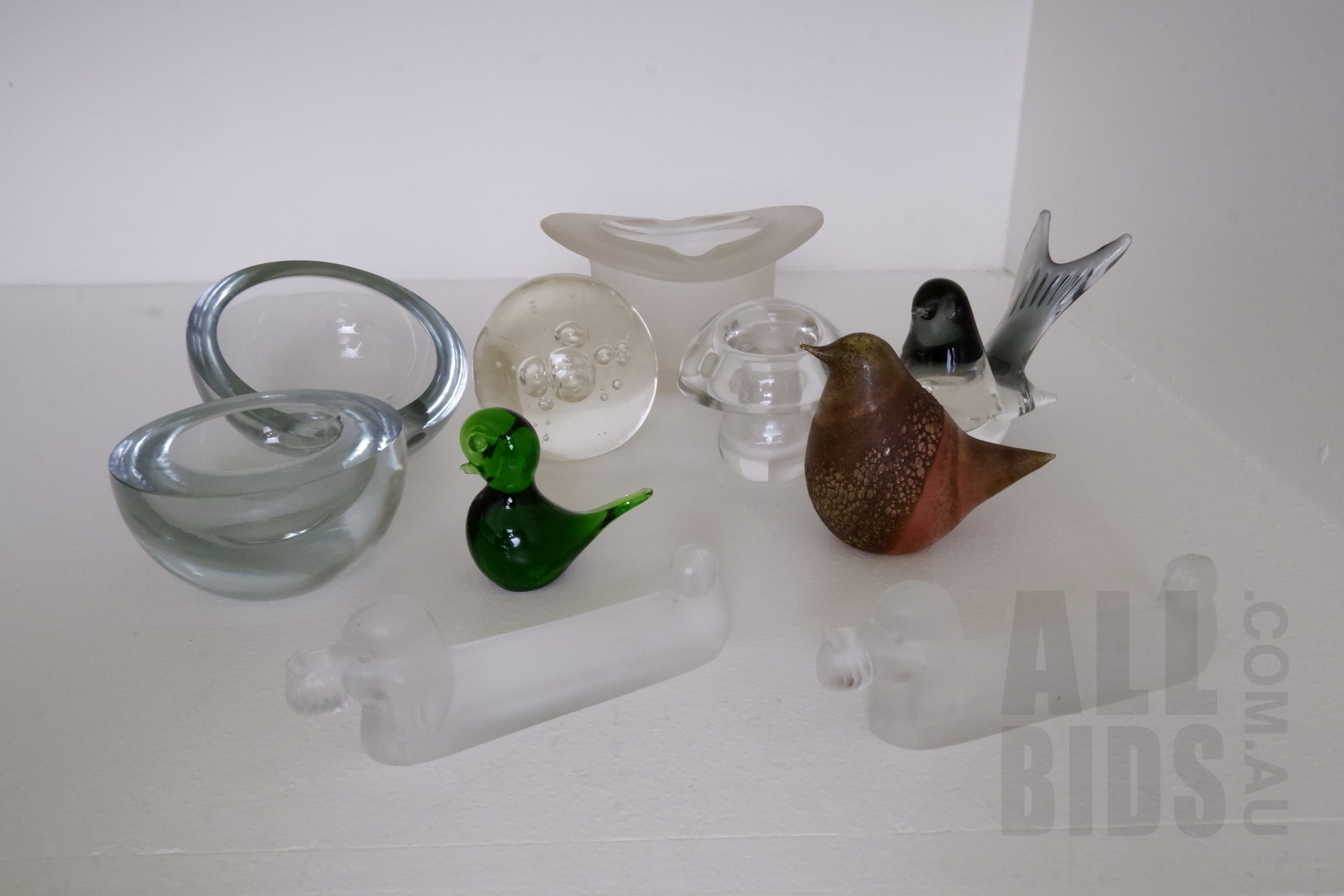 'Pair of French Art Vannes Dog Knife Rests, Frosted Glass Hat Ashtray, Amarant Glass Bird, Wedgwood Glass Mushroom and More'