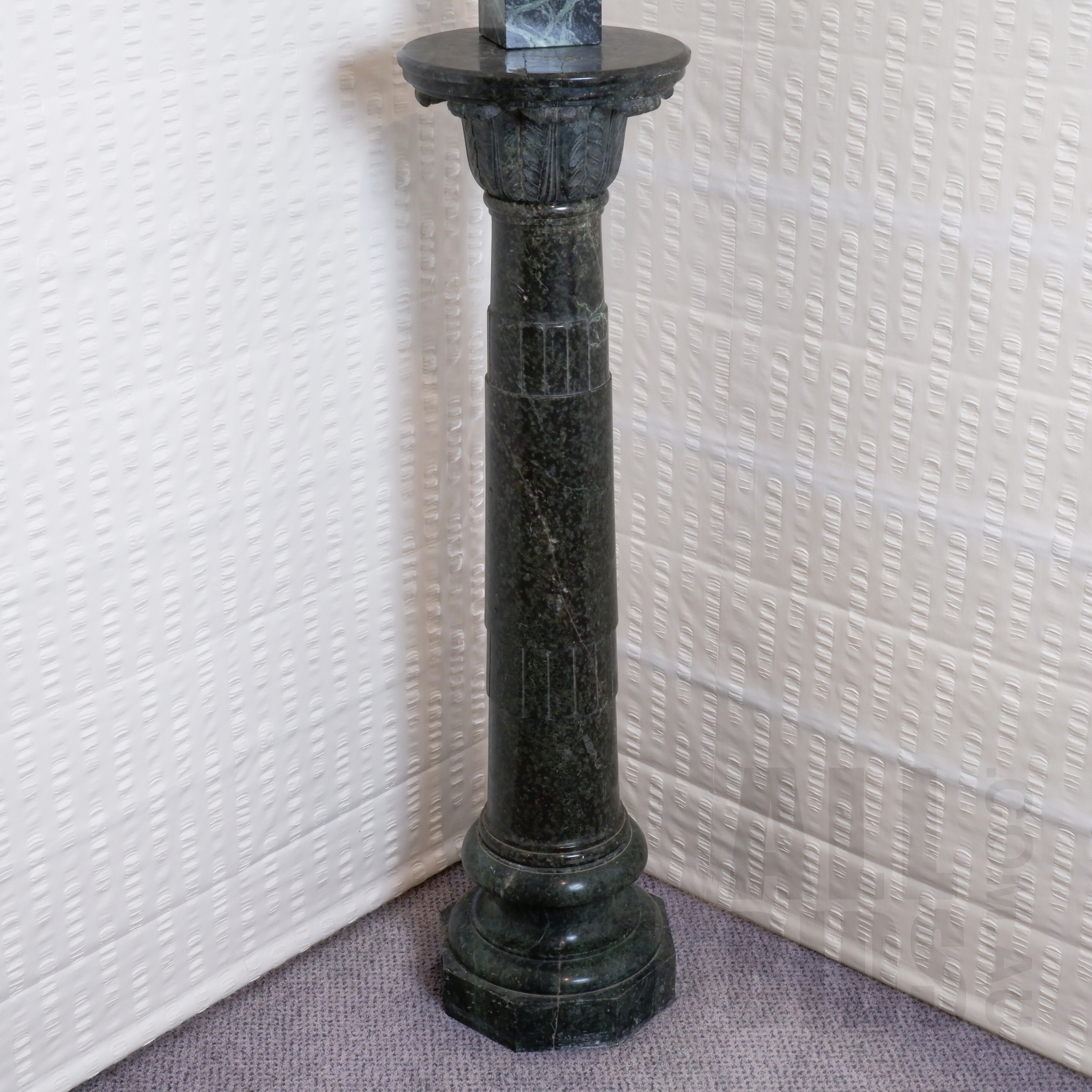 'Classical Style Green Marble Pedestal'