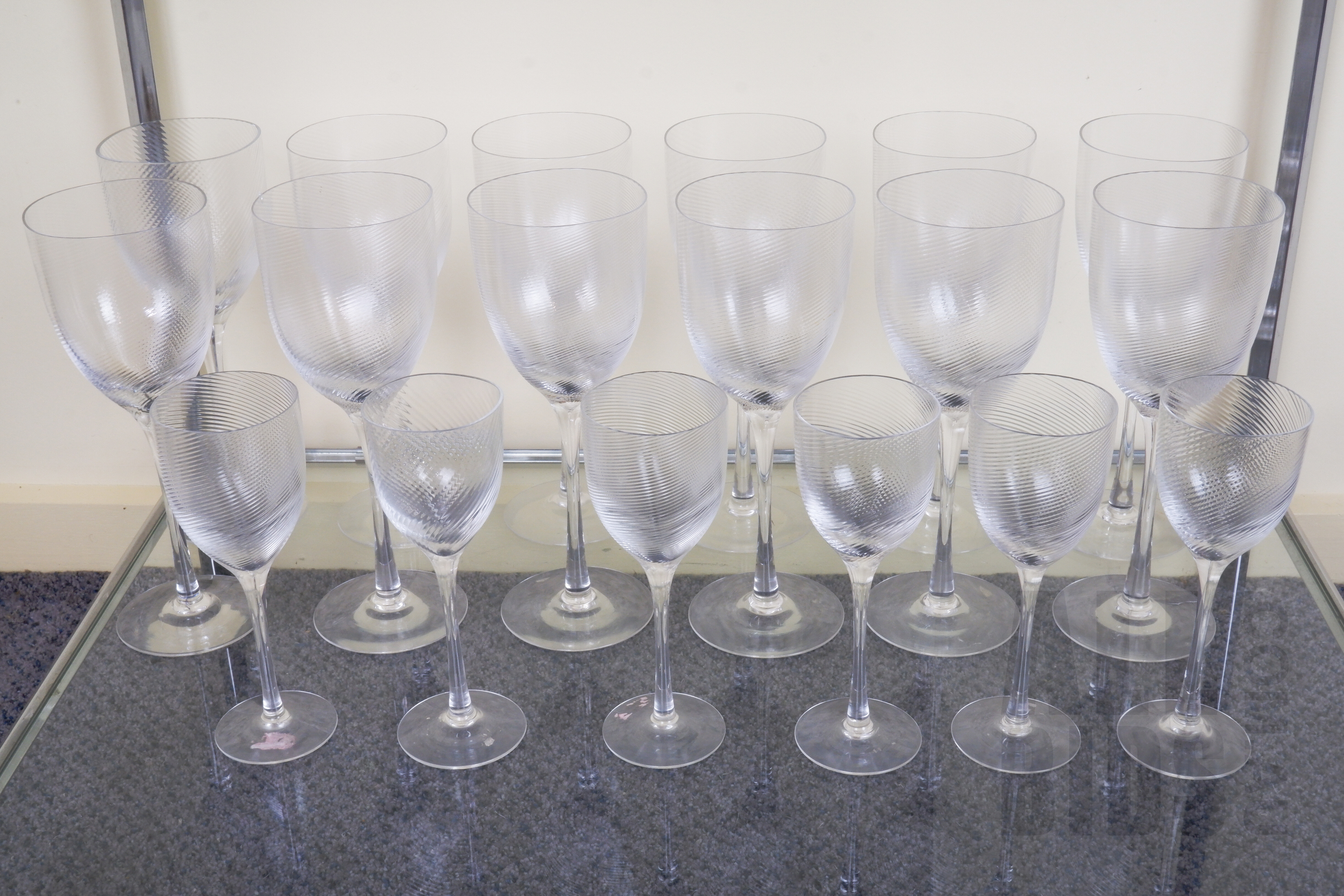 'Good Vintage Crystal Stemware Service with Swirl Pattern to Bowl, 16 Pieces'