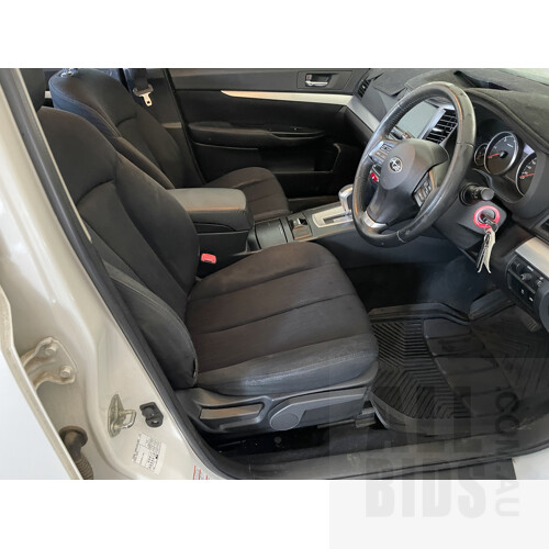 10/2013 Subaru Outback 2.0D  4d Wagon Pearl White 2.0L