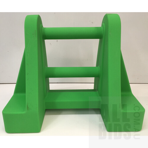 Education Experance Plastic Toddler Trestle Green ORP $329.78 - Lot Of Two