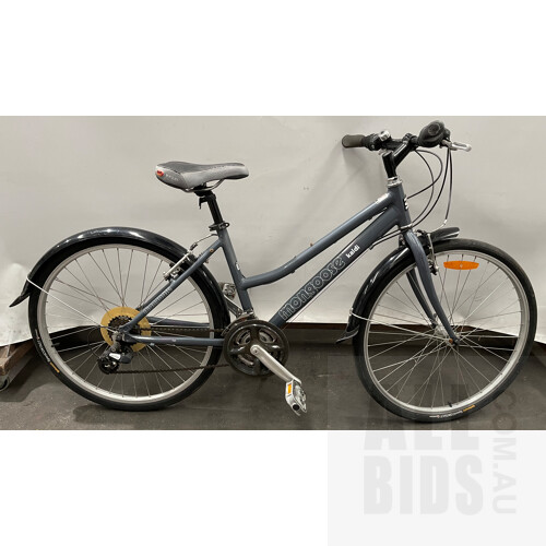 mongoose ladies hybrid bike