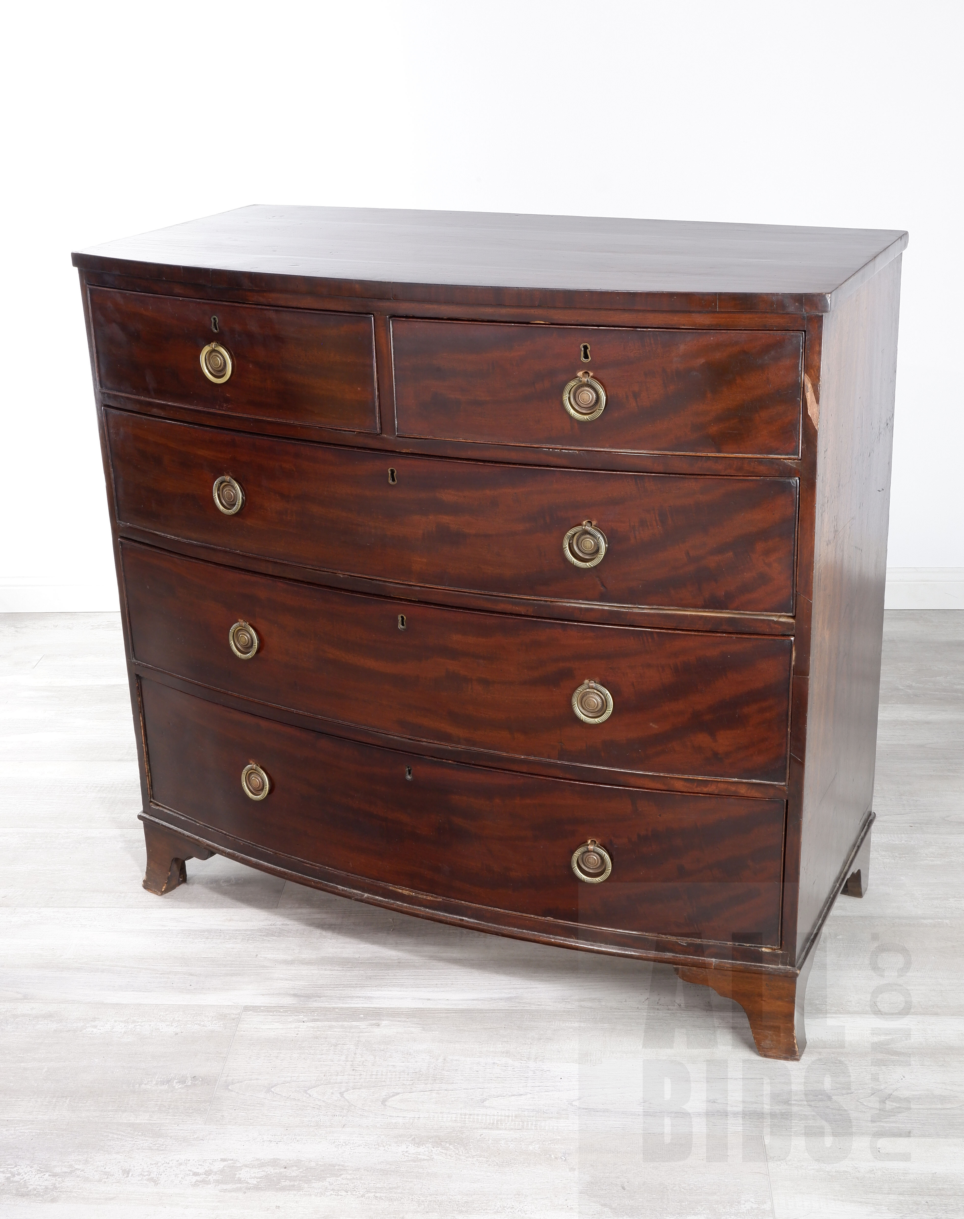 'George III Bow Front Mahogany Chest of Drawers, Early to Mid 19th Century'