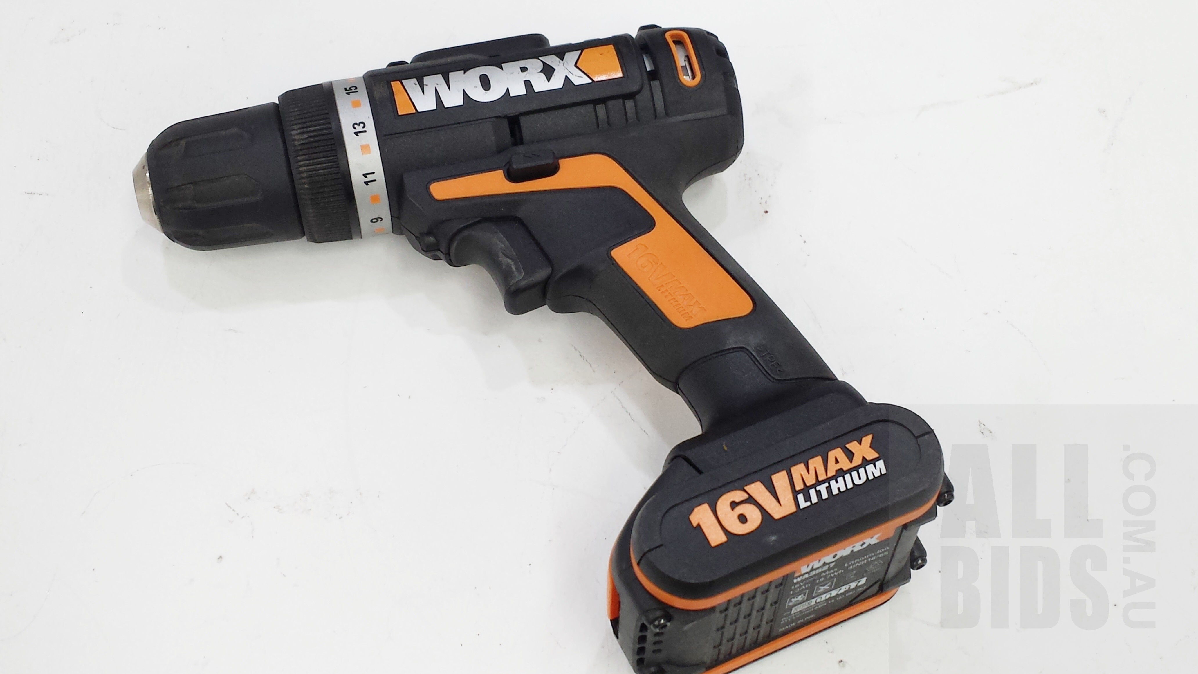 Image of Worx WX156 drill on Worx website