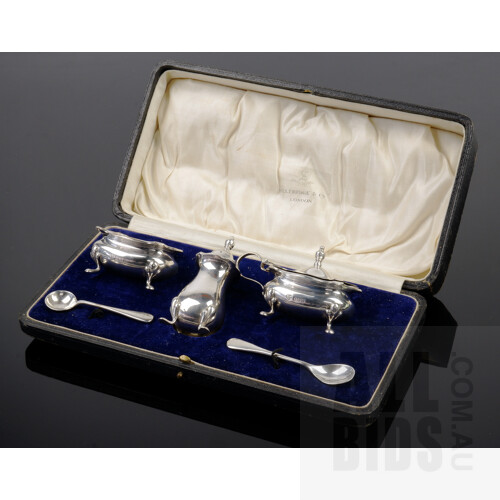 Good Sterling Silver Cruet Set in Original Box, Birmingham, Selfridge & Co Ltd , 1919, 123g