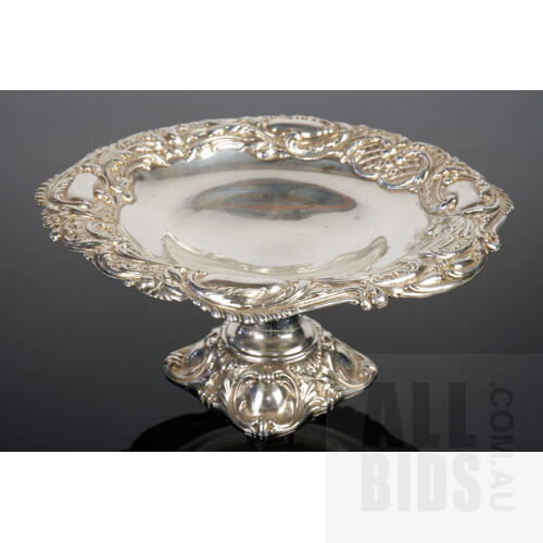 Edwardian Heavily Repousse Sterling Silver Tazza, Birmingham, Barker Brothers, 1908, 184g