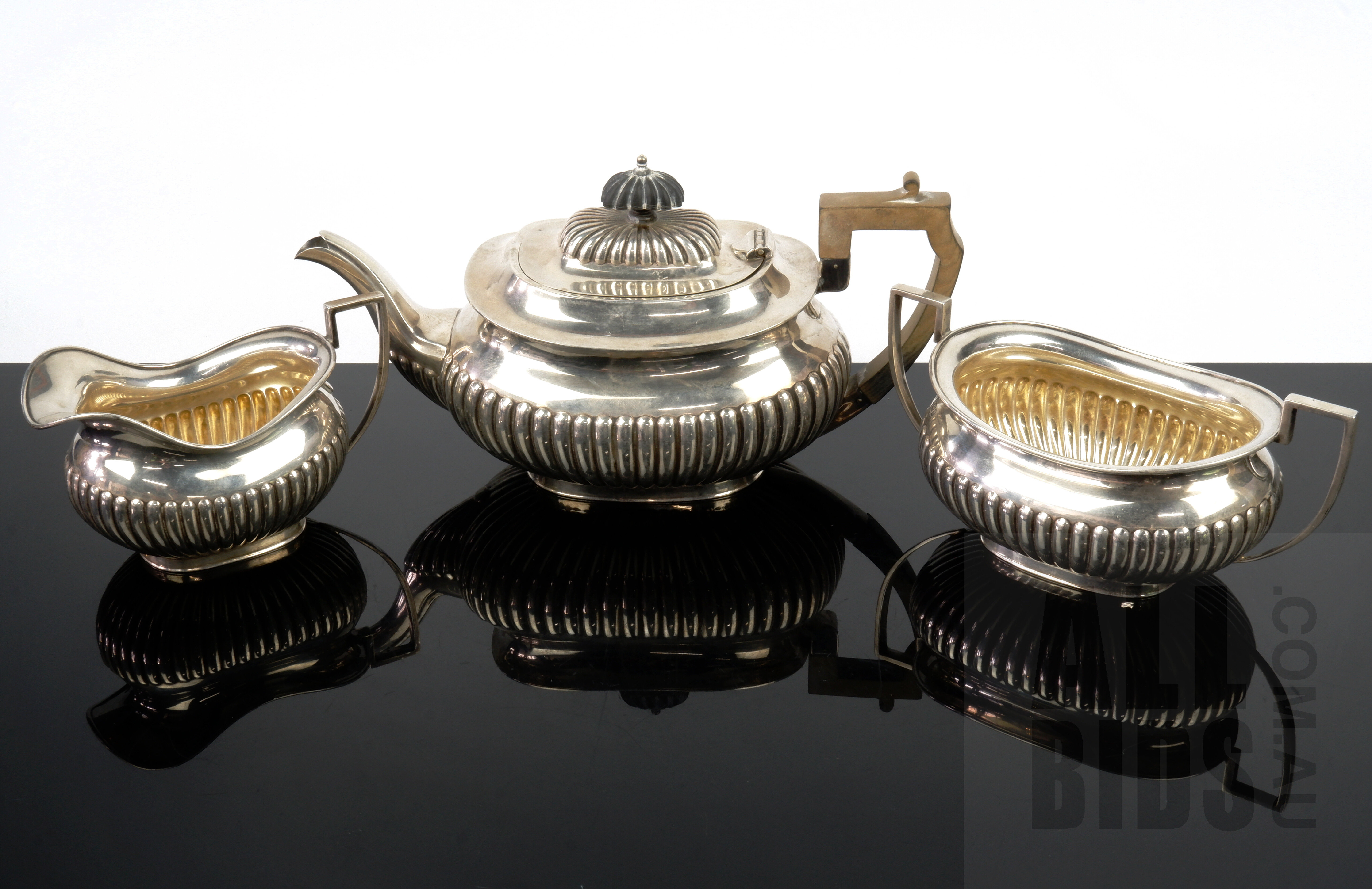 'Antique Sterling Silver Teapot with Matching Creamer Jug and Sugar Bowl, Sheffield, Joseph Rodgers & Sons, 1913, 1124g'
