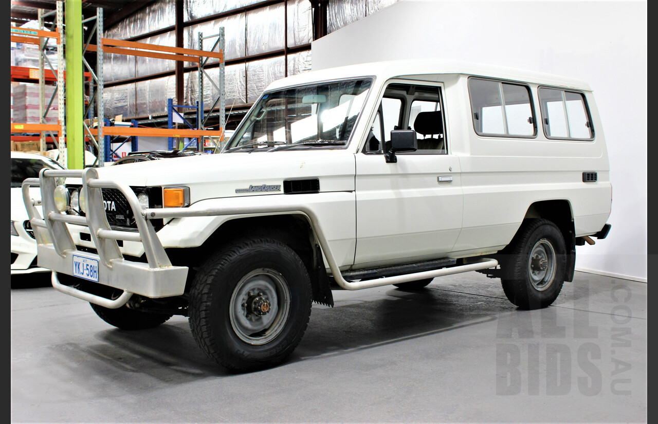 12/1989 Toyota Landcruiser (4x4) - Lot 1323498 | CARBIDS