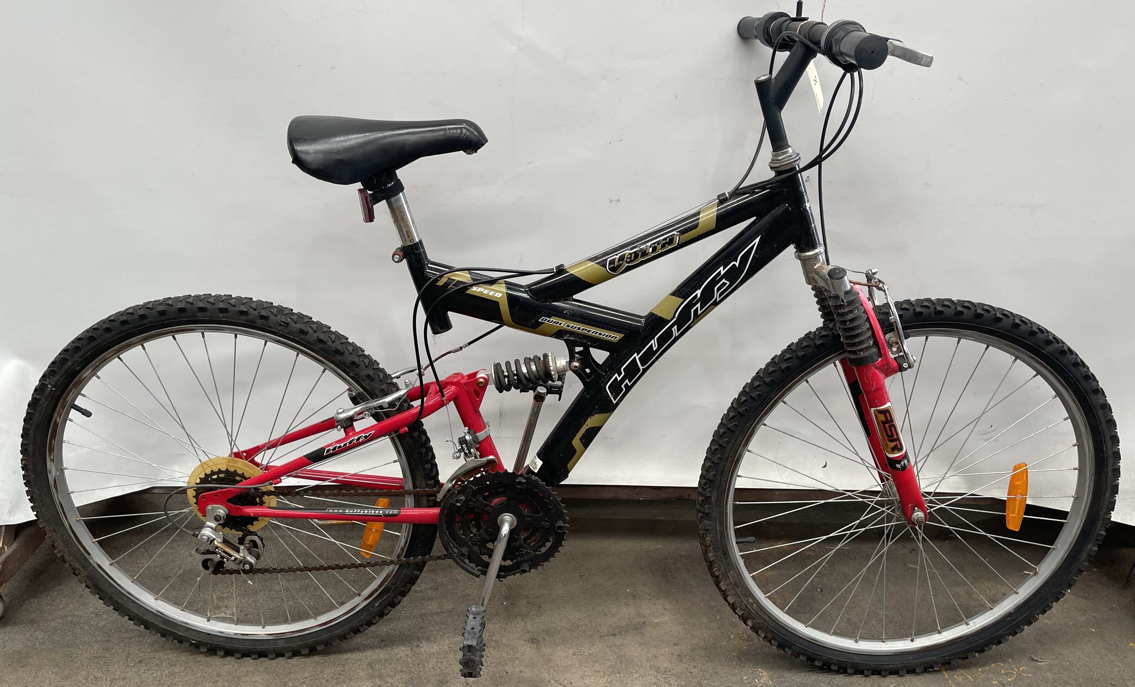 huffy volta mountain bike