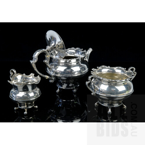 Good Sterling Silver Bachelors Teapot with Creamer Jug and Sugar Bowl, Sheffield, George Warriss, 1905, 591g