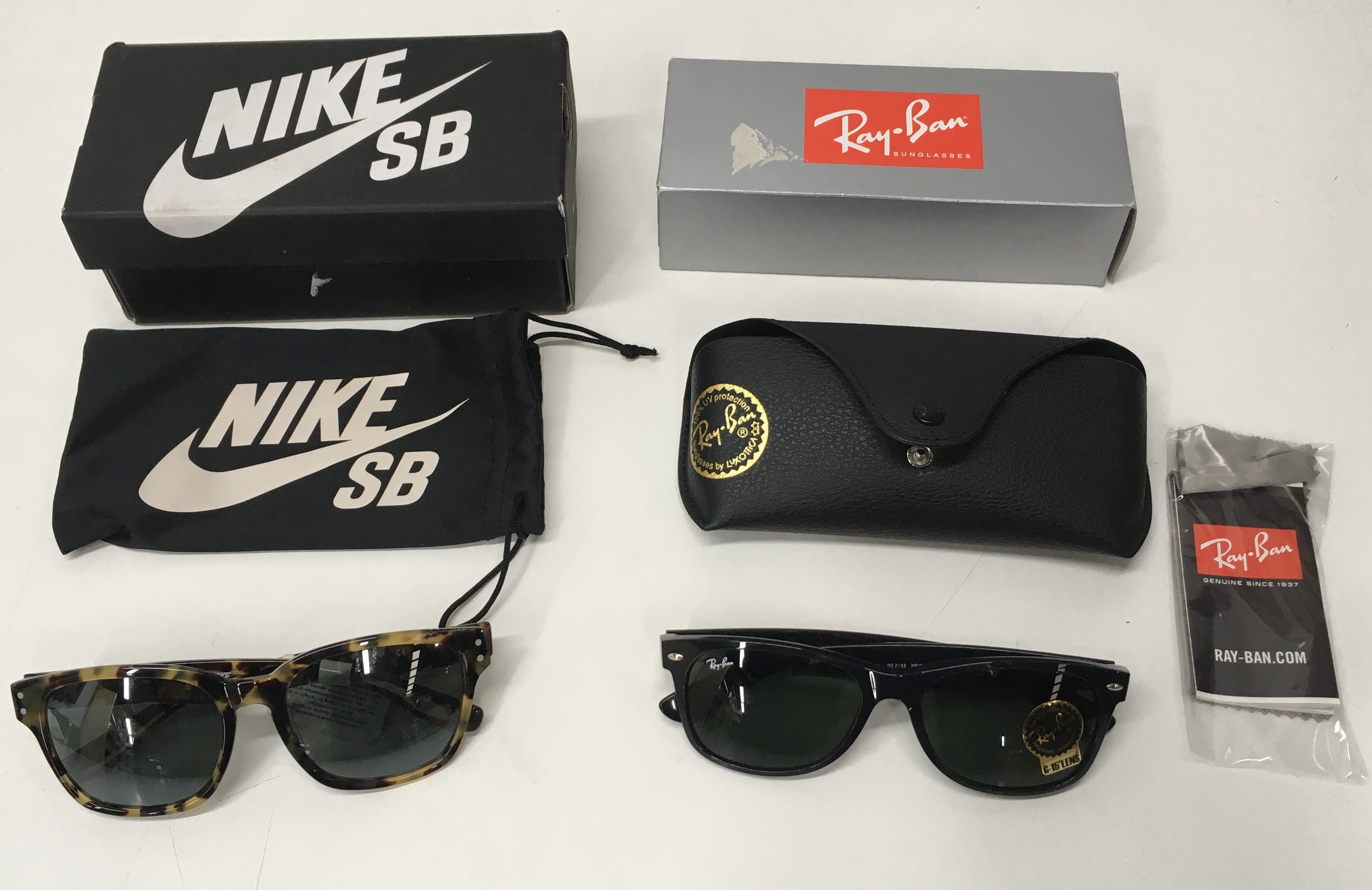 2 x Sunglasses Include Nike - Lot 1366512 | ALLBIDS
