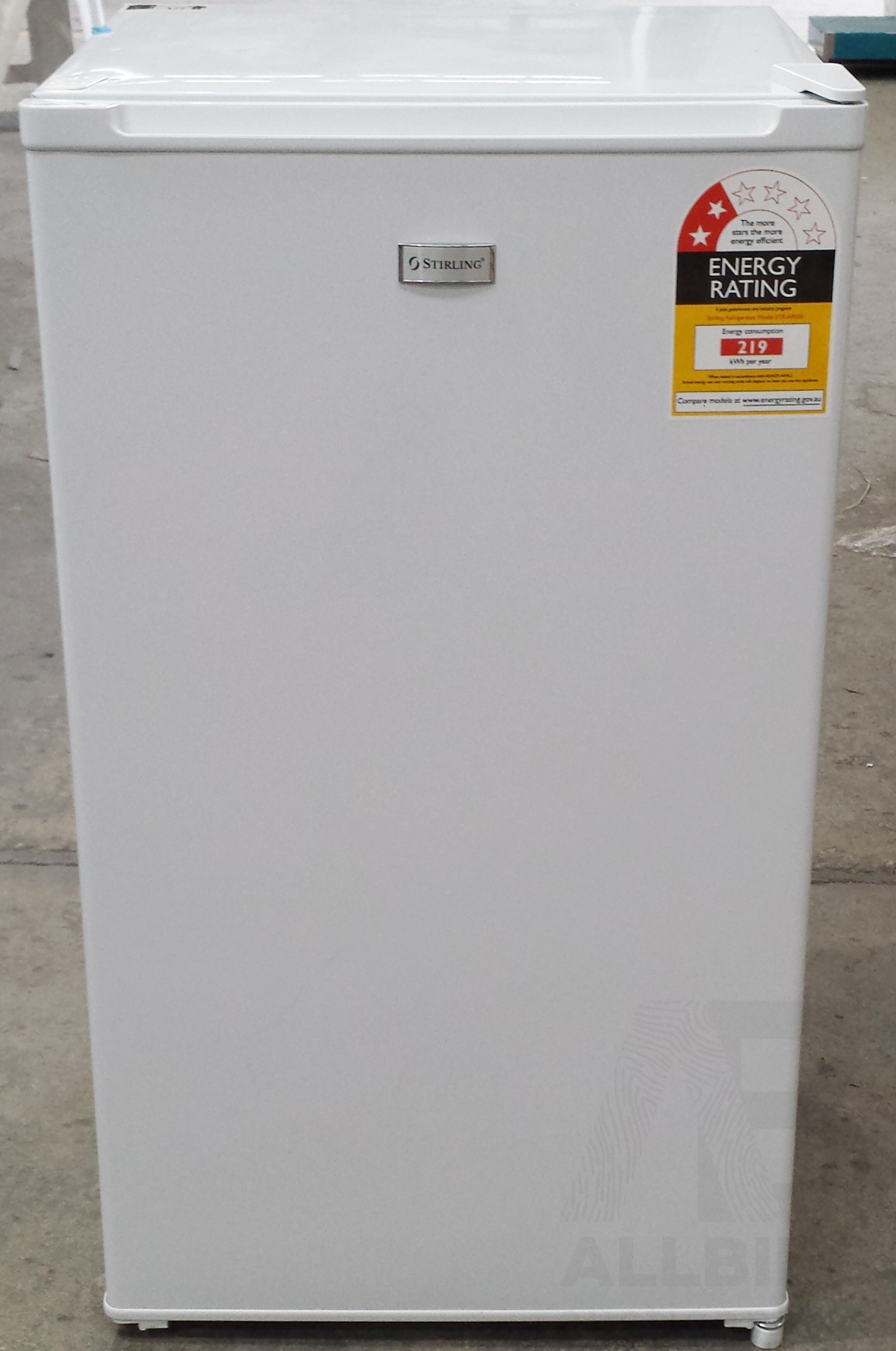 stirling 95l bar fridge