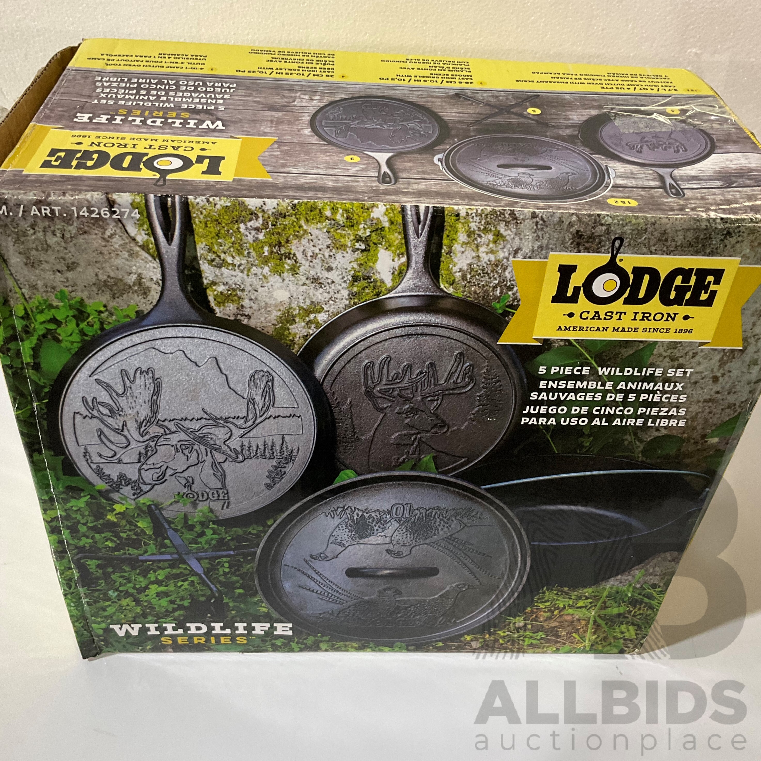 Lodge Wildlife Moose Cast Iron Griddle - 10.5in